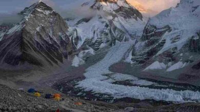 the north face of mount everest